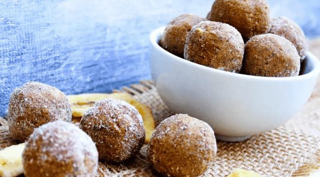 Cinnamon & Pumpkin Seed Protein Bites